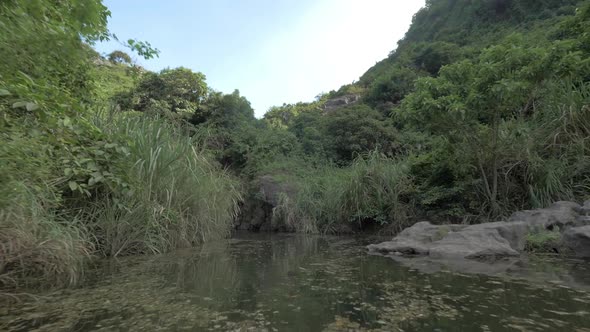 Trang An water tour with cave visiting, Vietnam