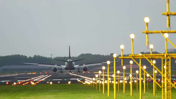 Airplane Landing at Runway 18R