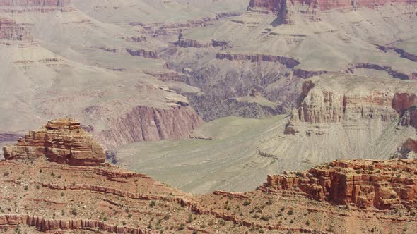 Cliffs at the Grand Canyon