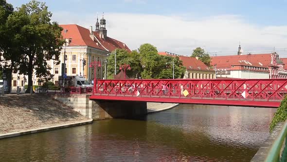 Traffic Over Red Bridge