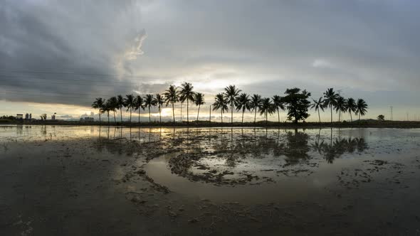 Timelapse of whirl shape muddy land 