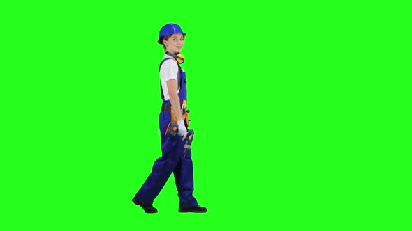 Brigadier Girl Comes with a Drill in Her Hands, Green Screen