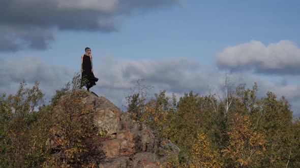 The Wind Blows on the Girl on the Mountain