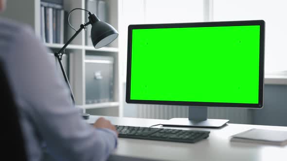 Using Computer with Green Screen