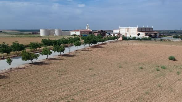 Bodega Gótica is a family business that has been producing grapes for several generations in the mun