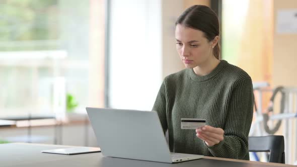 Online Shopping Payment Failure for Young Woman
