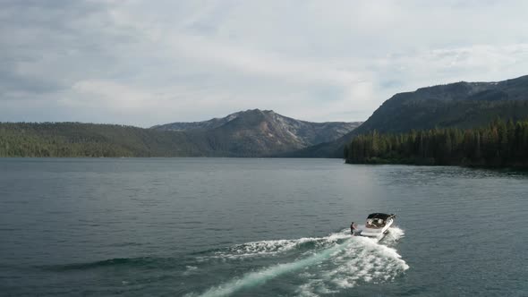 Wakesurfing 4K