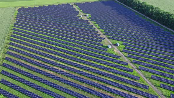 Vast Area of Farmland Now Covered with Solar Power