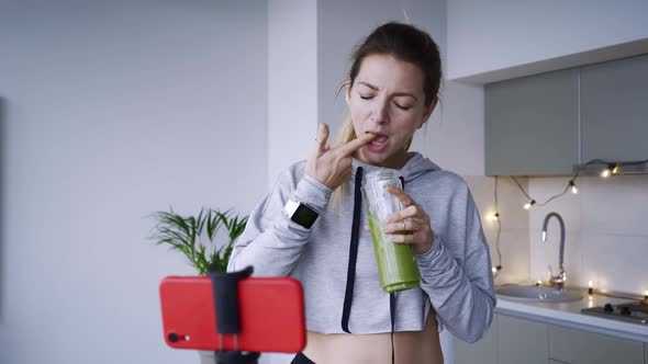 Lady Taste Healthy Smoothie Before Smartphone
