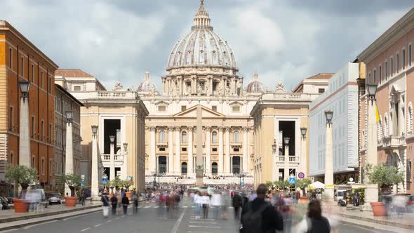 Time Lapse of St Peter’s Basilica in Vatican City