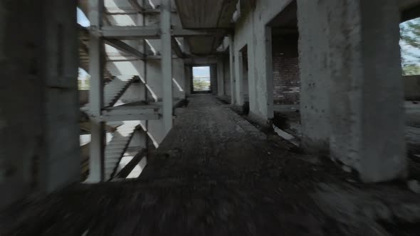 FPV Drone Flies Fast Inside an Abandoned Building