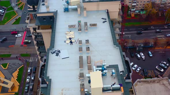 Roof of multistorey building under construction 