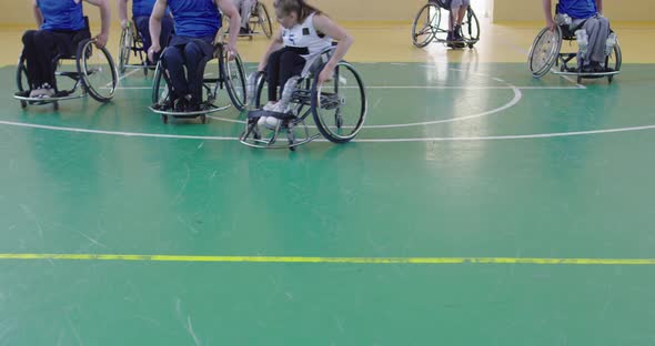 Persons with Disabilities Play Basketball in the Modern Hall