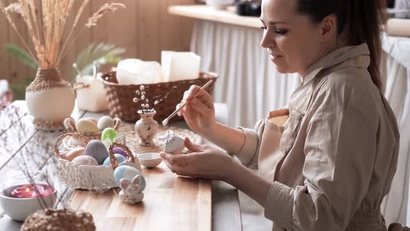 Happy Easter Handcraft Woman Painting Easter Bunny Made From Cold Porcelain Stand for Easter Eggs