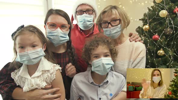 Relatives Who Are Isolated Due To the Covid19 Pandemic Wish Each Other a Merry Christmas Via 