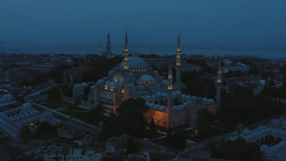 Night view of the suleymaniye mosque