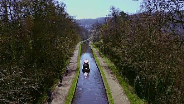 A Narrow Boat heading up stream after Crossing the Pontcysyllte Aqueduct, designed by Thomas Telford