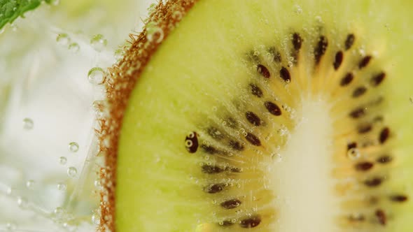 Kiwi Lemonade Macro