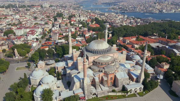 Slow rotation around Hagia Sophia