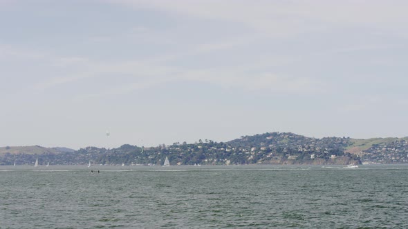 Boats and ships floating on San Francisco Bay alt