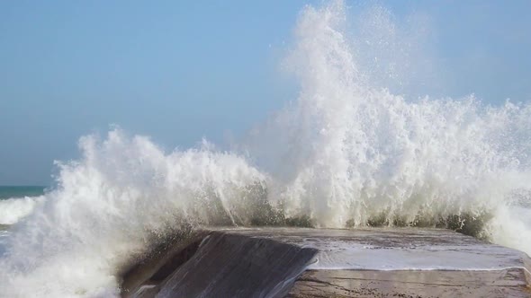 Stormy Waves of Ocean