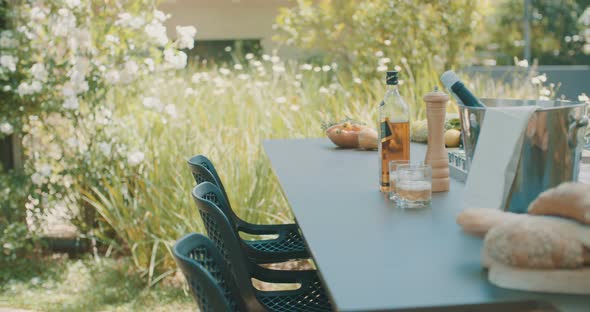 Tracking shot of an outdoor luxury kitchen in a backyard