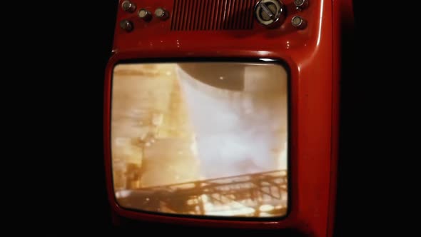 Apollo 11 Launch (Original NASA Video) on an Old TV.