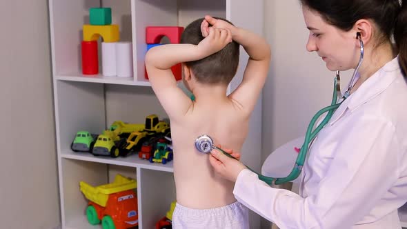 The Pediatrician Will Auscultize the Lungs and Heart of a Little Boy 34 Years Old