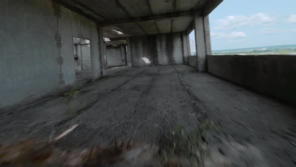 FPV Drone Flies Fast Inside an Abandoned Building