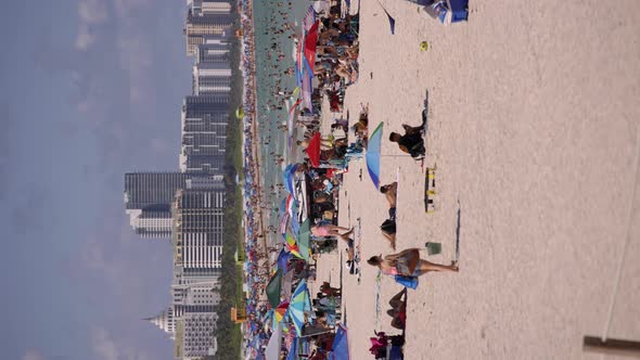 Vertical Video Massive Crowds Miami Beach Summer Vacation 4k