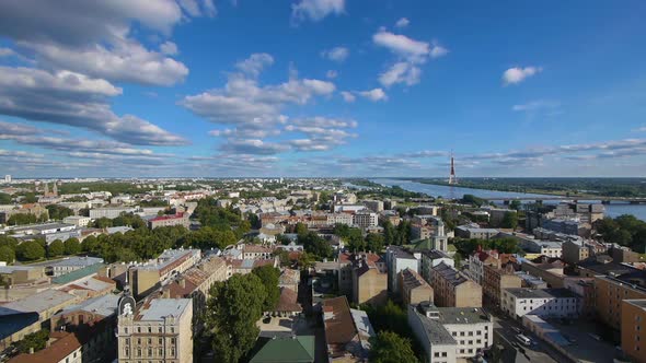 HD - Summer Sky over the City. Time Lapse