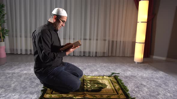 Muslim quran reading.