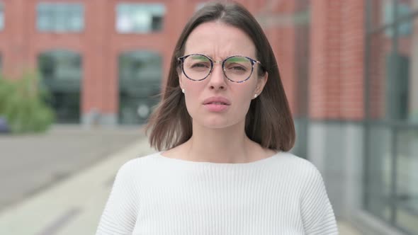 Shocked Woman, Outdoor