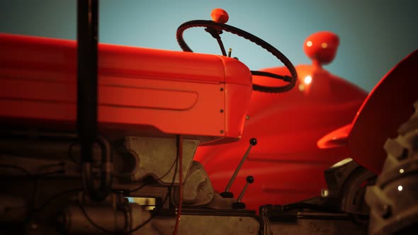 Old Vintage Retro Tractor alt