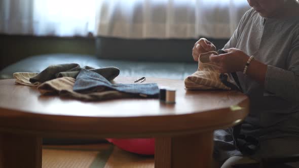 woman making a bag