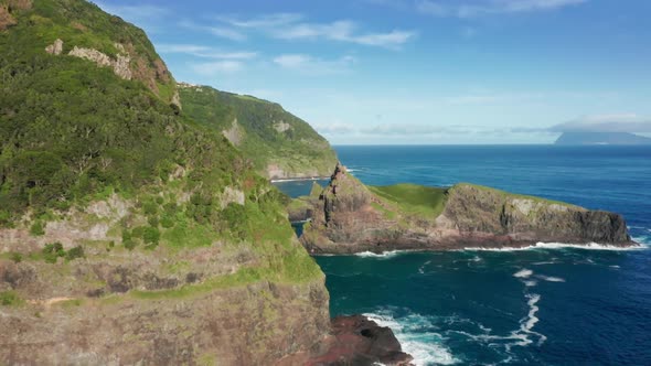 Incredible Vista of Rocky Formations Washed By Foamy Sea Waves