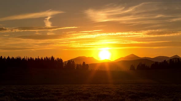 Sunset time lapse of colorful landscape in the Idaho mountains