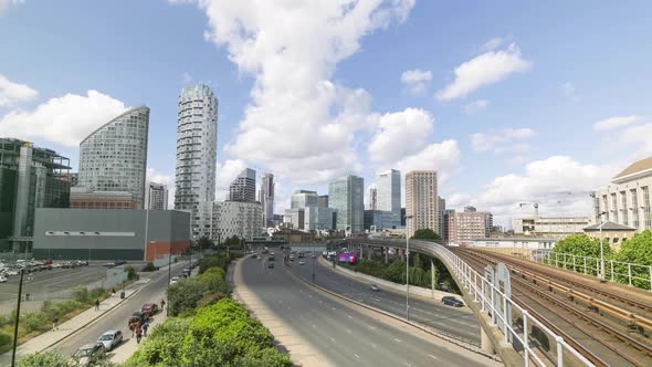 Timelapse of traffic in Canary Wharf, London