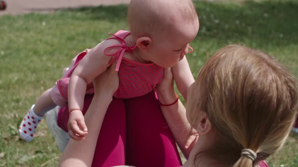 Building Abdominal Strength with Baby alt