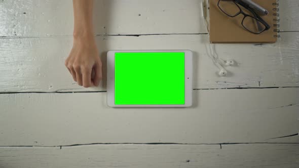 Working With Tablet Green Screen