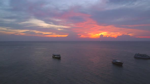Sunset on Sairee Beach 