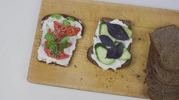 Toasts with Fresh Vegetables Egg Mozzarella