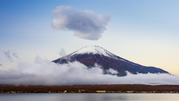 4K Timelapse of cloud rolling over Mountain Fuji, Yamanaka Lake, Japan