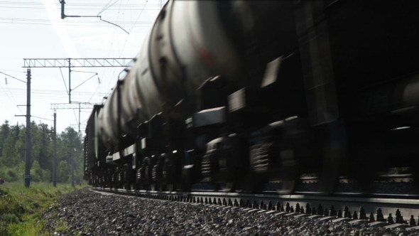 Freight Train in Motion, Ground Shaking alt