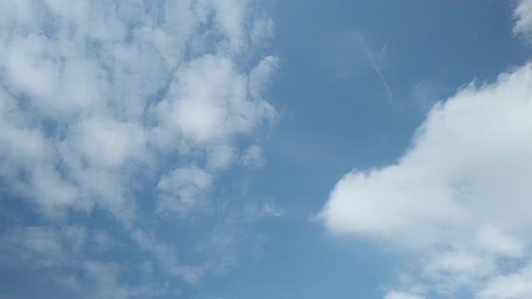 4K Sky Time lapse, Clear very nice soft blue sky, white rolling