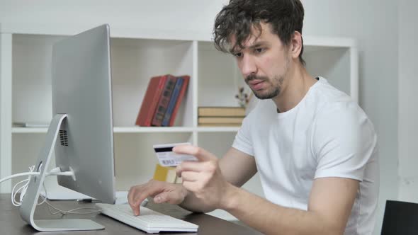 Successful Online Shopping By Creative Man, Online Banking