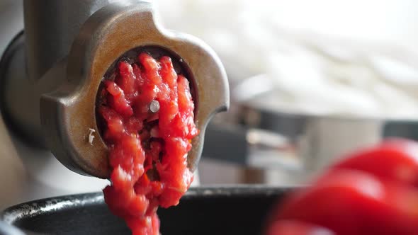 Process of Cooking Tomato Paste in Meat Grinder