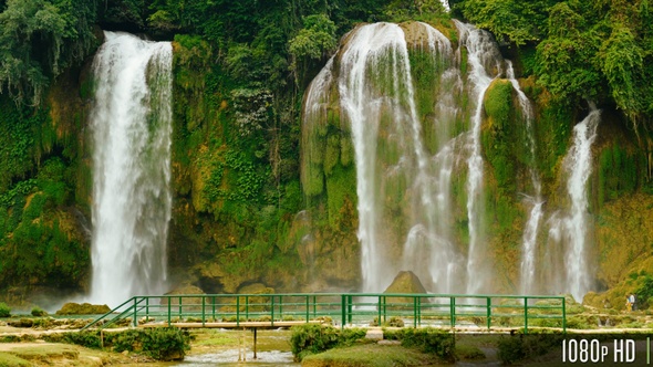 Ban Gioc - Detian Waterfall in Cao Bang, Vietnam