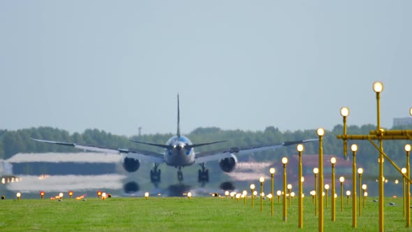 Widevody Airplane Landing