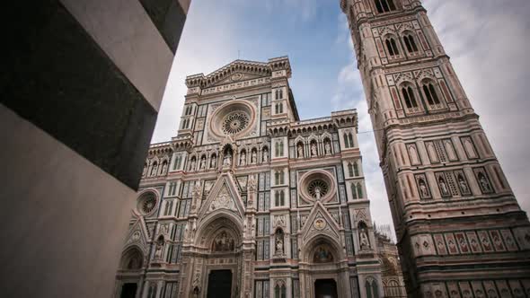 Florence Cathedral in the Piazza del Duomo 03